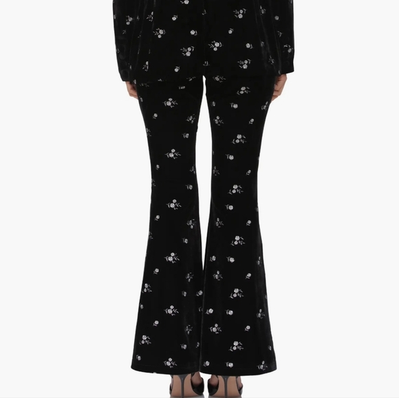Avec Les Filles NWOT stretchy Velvet Soft Black Embroidered Floral Women's Pants - Picture 3 of 6